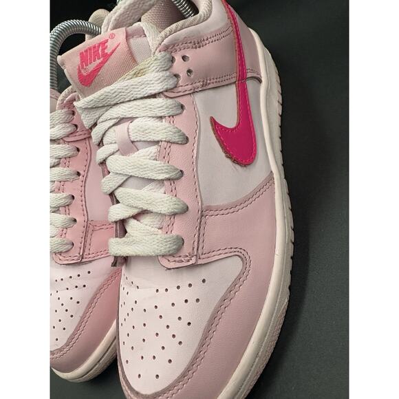 Nike Dunk Low Triple Pink (GS) DH9765-600 SIZE 6Y